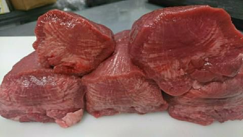 1円~!牛タン先!シチューにカレー、煮込み!たっぷり4.5キロ!